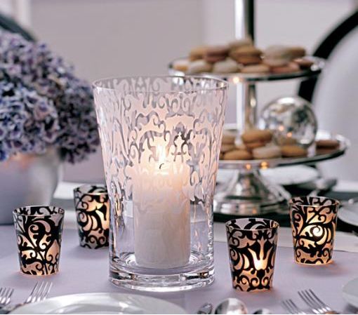 black and white wedding party pictures. partylite-lack-and-white-
